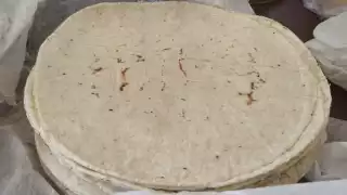 Golpe duro al bolsillo: Incremento en costo  del kilo de tortilla afecta a lázarocardenenses