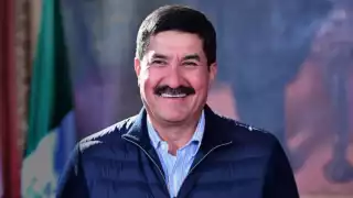 Jueza de amparo suspende temporalmente orden de aprehensión contra Javier Corral