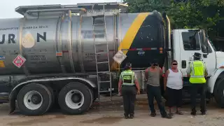 Caen dos con 18 mil litros de huachicol en Campeche en operativo de la Guardia Nacional