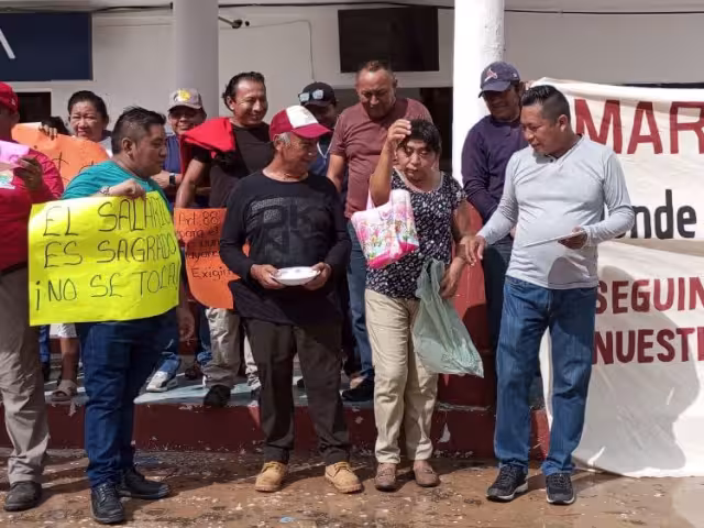 Trabajadores exigen su pago y respuestas del porqué no ha llegado