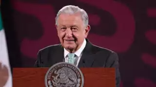 López Obrador critica a jueces y ministros: "Sólo llegan a firmar"