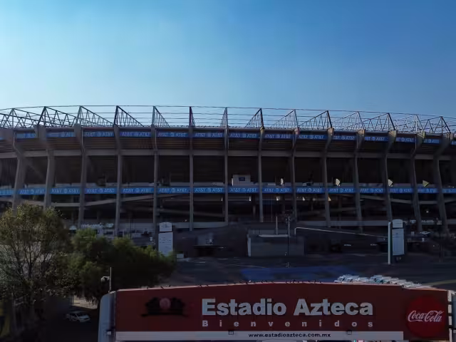 El Azteca cambia de nombre.