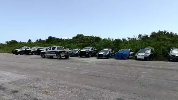 Este terreno debe permanecer en manos de la Comuna para usarse como módulo de salud, atención al turismo masivo, guardería y estacionamiento Este terreno debe permanecer en manos de la Comuna para usarse como módulo de salud, atención al turismo masivo, guardería y estacionamiento