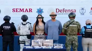 El Dober fue detenido junto a una mujer y fueron presentados por las autoridades.