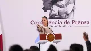 Sheinbaum anuncia reforma laboral para garantizar seguridad social a repartidores de apps en México