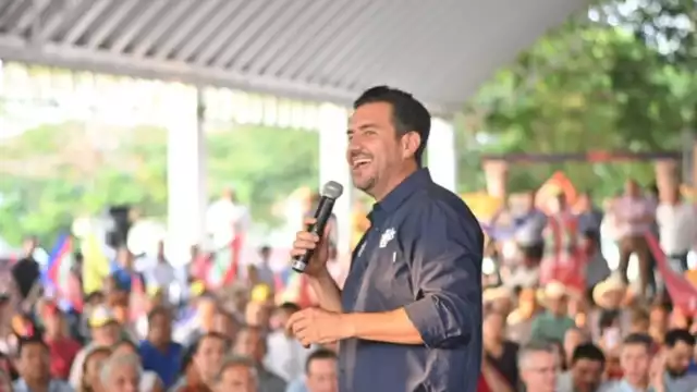 Miguel Ángel Yunes Márquez fue expulsado de Acción Nacional por votar a favor de la reforma judicial.