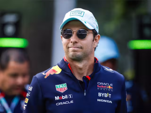 Checo Pérez podría tener un regreso en F1