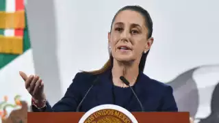 Claudia Sheinbaum condena redadas en EU y activa apoyo 24/7 y fondo de fianzas para migrantes mexicanos