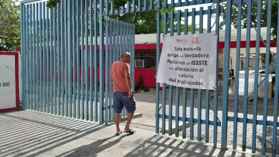 Ante la falta de funcionarios, se buscó voluntarios entre los votantes Ante la falta de funcionarios, se buscó voluntarios entre los votantes