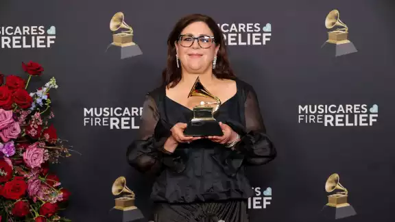 gabriela ortiz, la ganadora que dedico el premio a las mujeres mexicana gabriela ortiz, la ganadora que dedico el premio a las mujeres mexicana