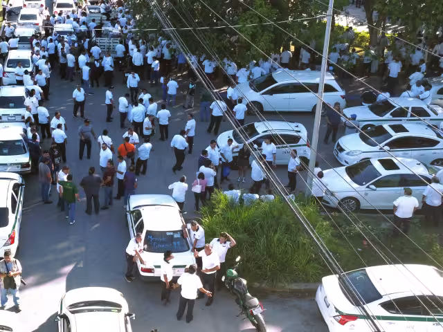 Los taxistas de Cancún planean manifestarse en apoyo a su líder Salomón Alfonso Muñoz “Mafer”, lo que amenaza la independencia judicial