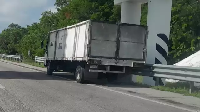 Trailero fue asaltado y lesionado por cuatreros en la carretera federal Campeche–Mérida