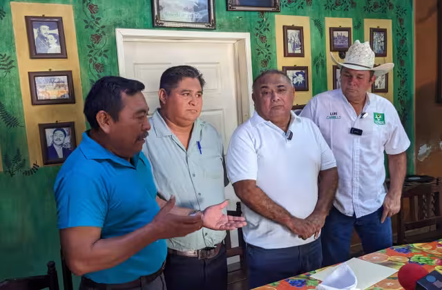 Carlos Cortina Alamilla, declina a favor de Luis Carrillo Góngora