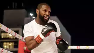 ¿Mayweather Jr. alteró la bandera de México en entrenamiento público en la CDMX?