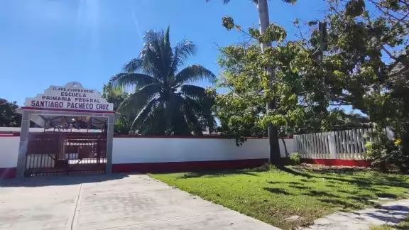 Continúan saqueos en primaria “Santiago Pacheco Cruz” de Chetumal; piden mayor vigilancia.