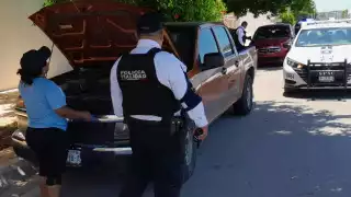 Vandalizan camioneta estacionada en el Malecón de Campeche 