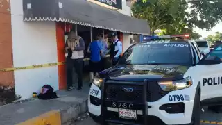 Ladrones hacen boquete y roban dinero y laptop en “Tostaditas Castilla” de Campeche