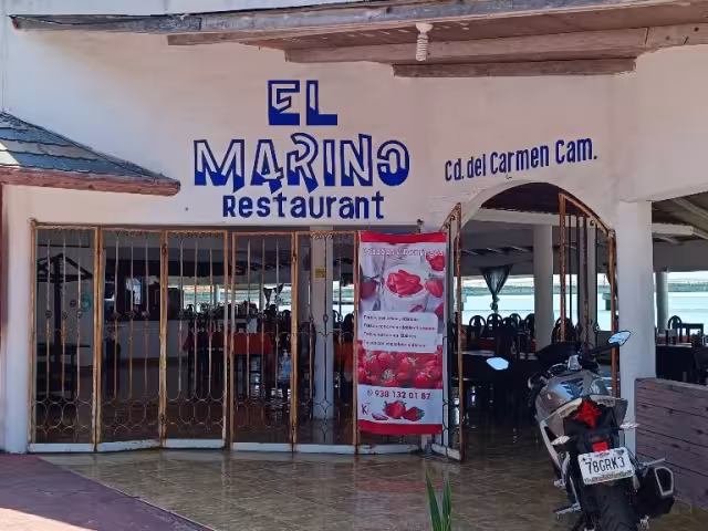 La práctica de festejar a los papás tiene mayor auge; cada vez lo festejan más personas