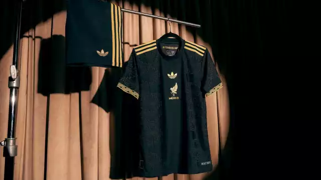 Regresa el jersey negro