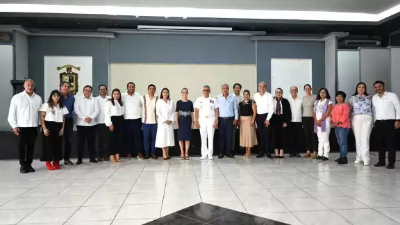 Claudia Sheinbaum se reúne con la gobernadora de Colima Claudia Sheinbaum se reúne con la gobernadora de Colima