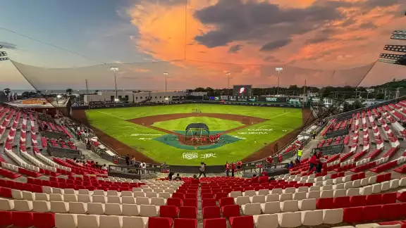 Piratas de Campeche toman ventaja 2-1 sobre Diablos y buscan acercarse a la Serie del Rey Piratas de Campeche toman ventaja 2-1 sobre Diablos y buscan acercarse a la Serie del Rey