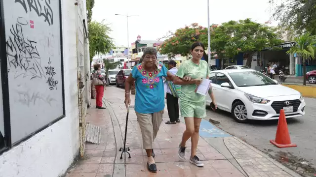 Adultos mayores sufren por discriminación laboral en Quintana Roo