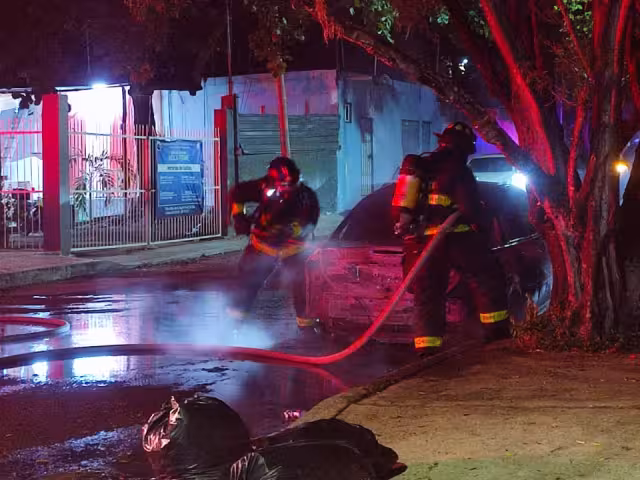 Presuntamente el dueño anterior tenía problemas con otras personas, lo que se presume que se trata de un acto de venganza
