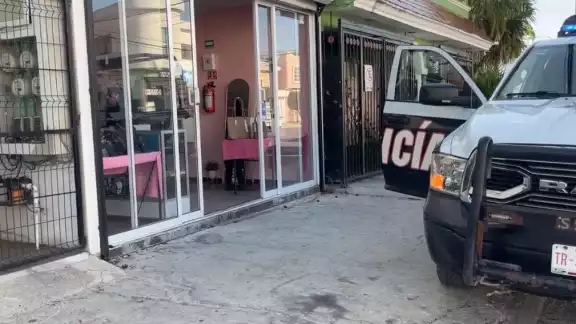 Asaltan joyería en la Unidad Morelos de Cancún Asaltan joyería en la Unidad Morelos de Cancún