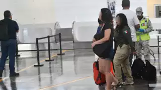 Aseguran a extranjera en el Aeropuerto de Campeche cuando intentaba abordar vuelo a CDMX