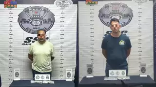 Detienen a dos hombres por presunta extorsión y narcomenudeo en Playa del Carmen