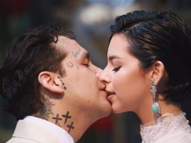 ¿Matrimonio de Christian Nodal y Ángela Aguilar es falso? Estas pruebas lo confirmarían