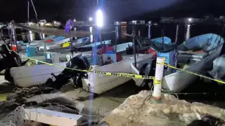 Pescadores capturaban pulpo a 139 km del puerto, cuando uno de ellos emergió de emergencia