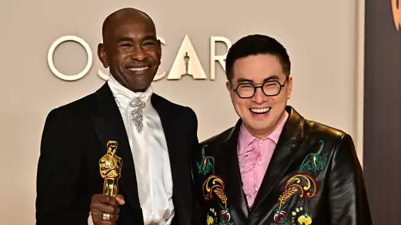 Los ganadores han comenzado a desfilar