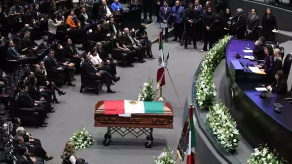Ifigenia Martínez recibió un homenaje póstumo en la Cámara de Diputados. Ifigenia Martínez recibió un homenaje póstumo en la Cámara de Diputados.