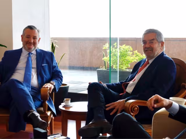 Ted Cruz, senador estadounidense y Juan Ramón de la Fuente, secretario de Relaciones Exteriores