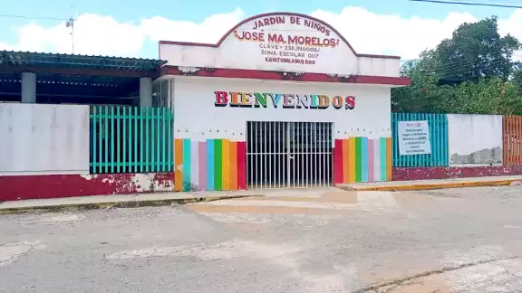 Persisten ausencias de maestros y alumnos pese al llamado oficial a no suspender clases.