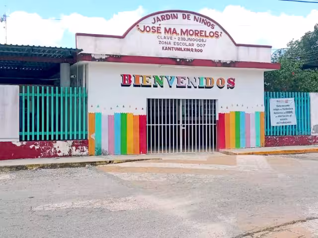 Persisten ausencias de maestros y alumnos pese al llamado oficial a no suspender clases.