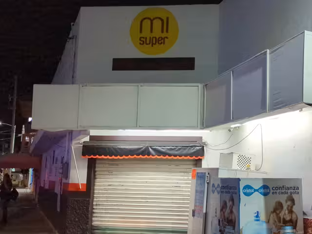 Al no salir el presunto responsable, se solicitó la presencia de autoridades