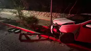 Extranjero termina accidentado  en Tulum; manejaba presuntamente ebrio  