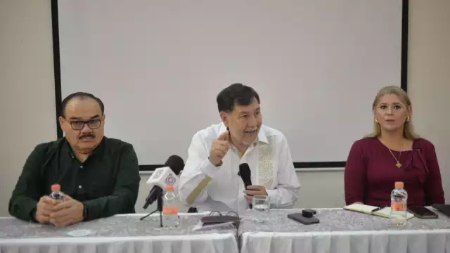 El presidente de la Cámara de Senadores, Gerardo Fernández Noroña, arribó a Yucatán para encabezar las Asambleas Informativas de la Reforma Judicial