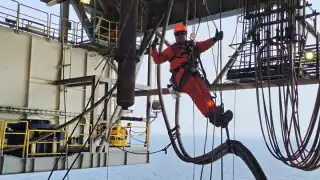 Denuncian traición sindical en Carmen: 32 mil petroleros sin jubilación tradicional