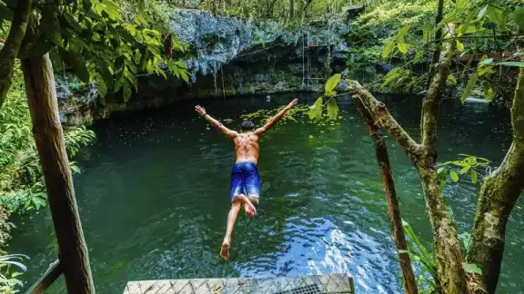 Los "ojos de agua" son conocidos por sus aguas profundas y belleza natural