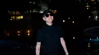 Dani Flow renuncia al poliamor, tras revelar que su esposa está embarazada