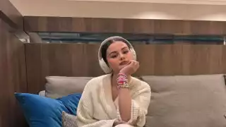 Selena Gomez rompe en llanto al ver las deportaciones de niños migrantes a México 