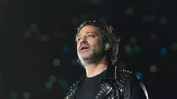 Ari Borovoy confirma que sufrió una traición por parte de sus compañeros de OV7 Ari Borovoy confirma que sufrió una traición por parte de sus compañeros de OV7