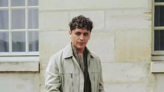 Esto dice la nueva canción de Christian Nodal ‘Contigo al cielo’, tema compuesto para su hija