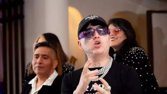 Dani Flow confirma su retiro de las redes sociales tras casarse con una de sus novias Dani Flow confirma su retiro de las redes sociales tras casarse con una de sus novias