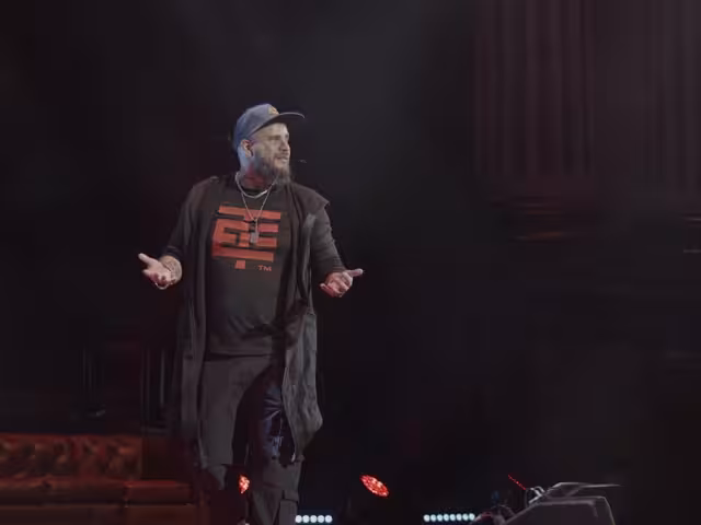 Filtran las primeras fotos de la supuesta boda de ‘El Temach’ y las redes sociales explotan