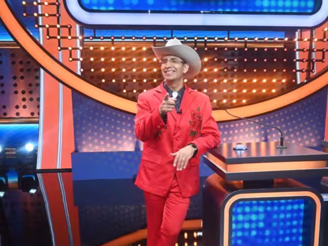 Capi Pérez asegura que sus amigos lo buscan para pedirle dinero por ser famoso