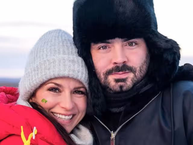 Alessandra Rosaldo niega problemas con José Eduardo Derbez, tras el bautizo de Tessa